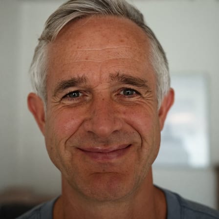Portrait d'un habitant de la Roquette ayant comparé ses devis de diagnostic à Arles
